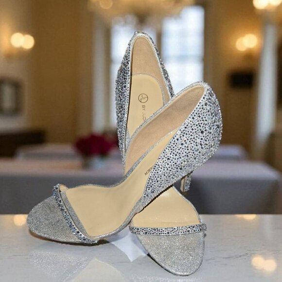 Judith Leiber Silver Crystal Glitter Pumps sz 8.5 - Picture 1 of 7
